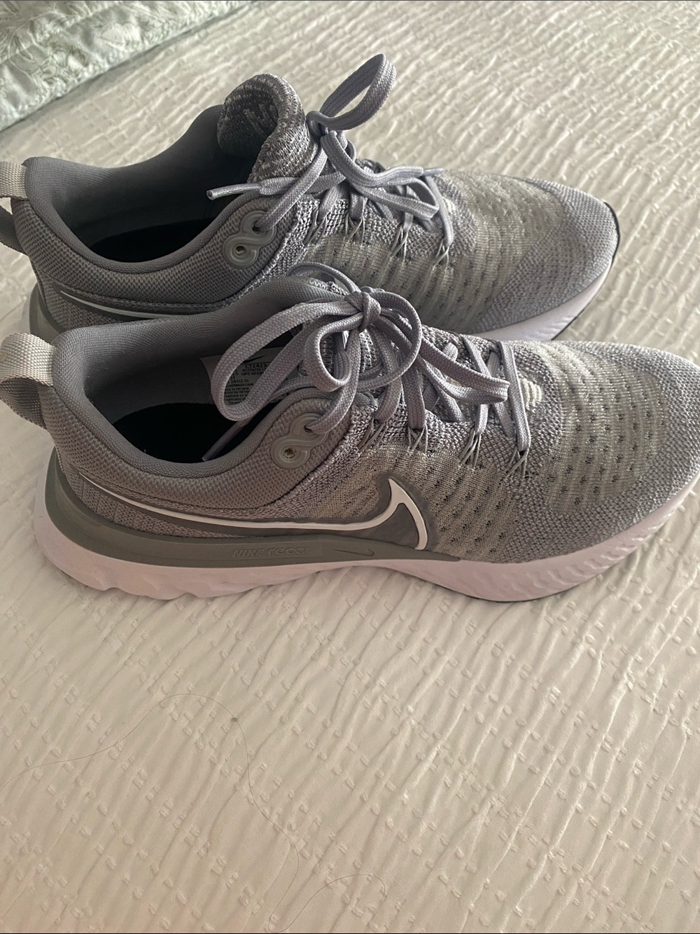 Nike React NWOT - Picture 2 of 6
